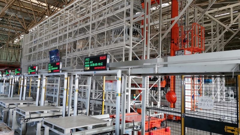 穿梭车货架与驶入式货架：优缺点全面解析**